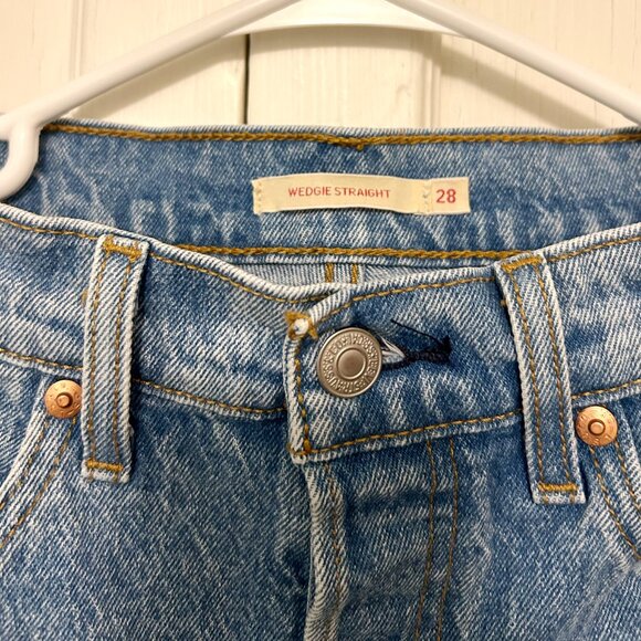 Levi's Wedgie Straight - Picture 3 of 4